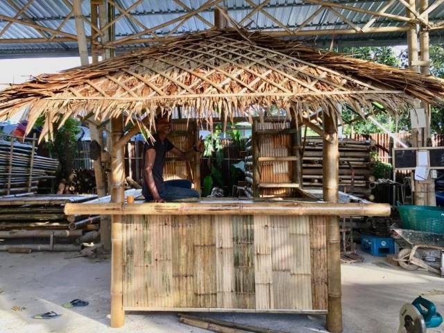 Große Bambus Bar Herstellung