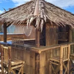 Big Bambus Bar auf der Terrasse