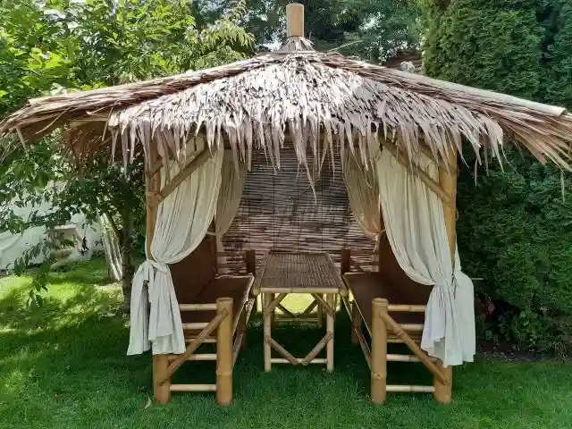 Outdoor Daybeds